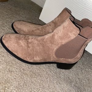 F21 Chelsea Boots